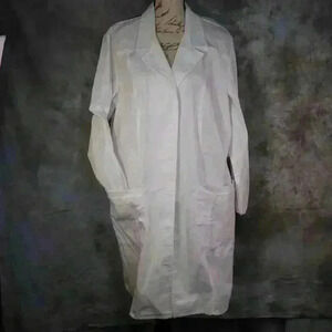 Cherokee Infinity Women's 40" Lab Coat - XXL